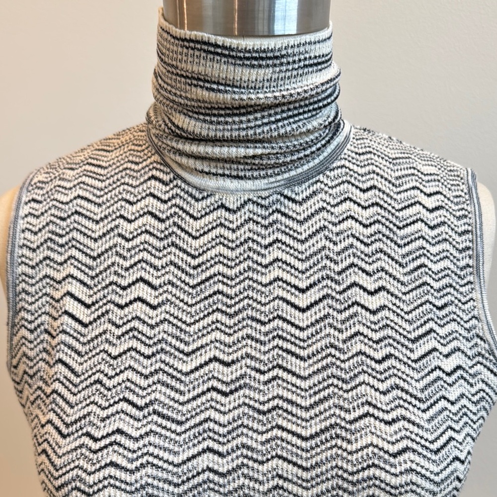 Missoni Strip Sleeveless Turtleneck Knit Top - Picture 2 of 12